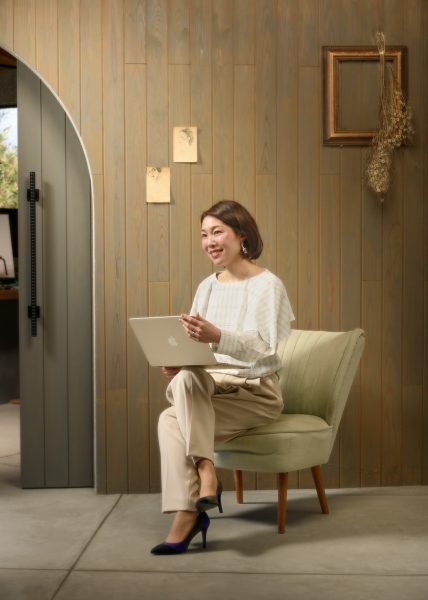 <mg src="https://www.studio-genyo.com/cwp/wp-content/uploads/2024/02/DSC9278-k.jpg"alt="プロフィール写真">